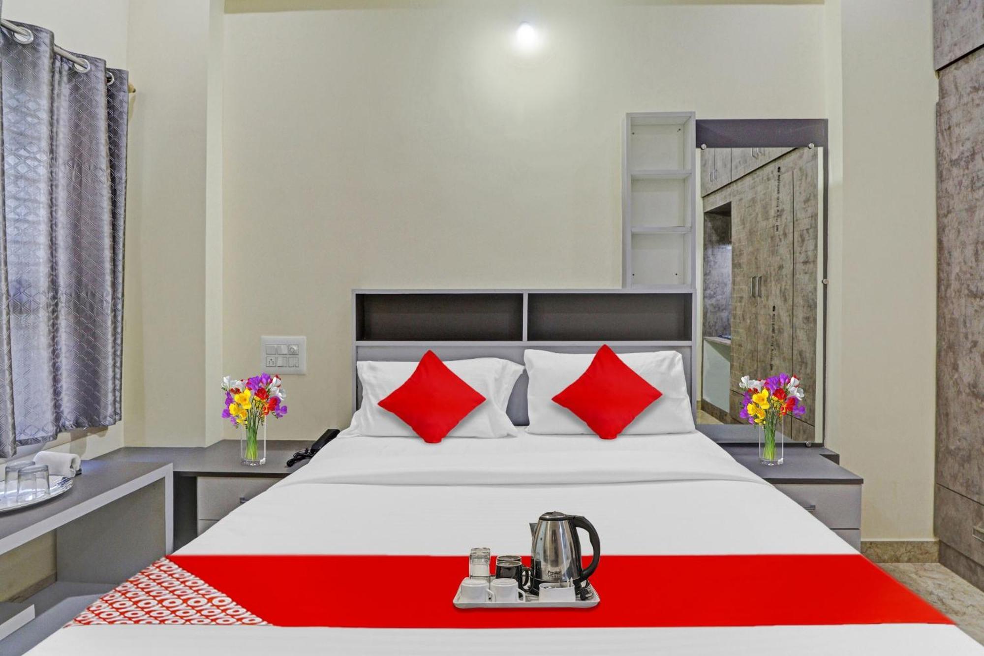 Hotel O I Care With Greenery Comforts Tumkur 외부 사진